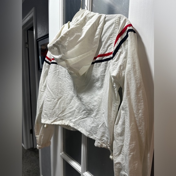 ⭐️SOLD⭐️ JGalt Cropped White with Red and Blue Stripes Windbreaker - Picture 7 of 15
